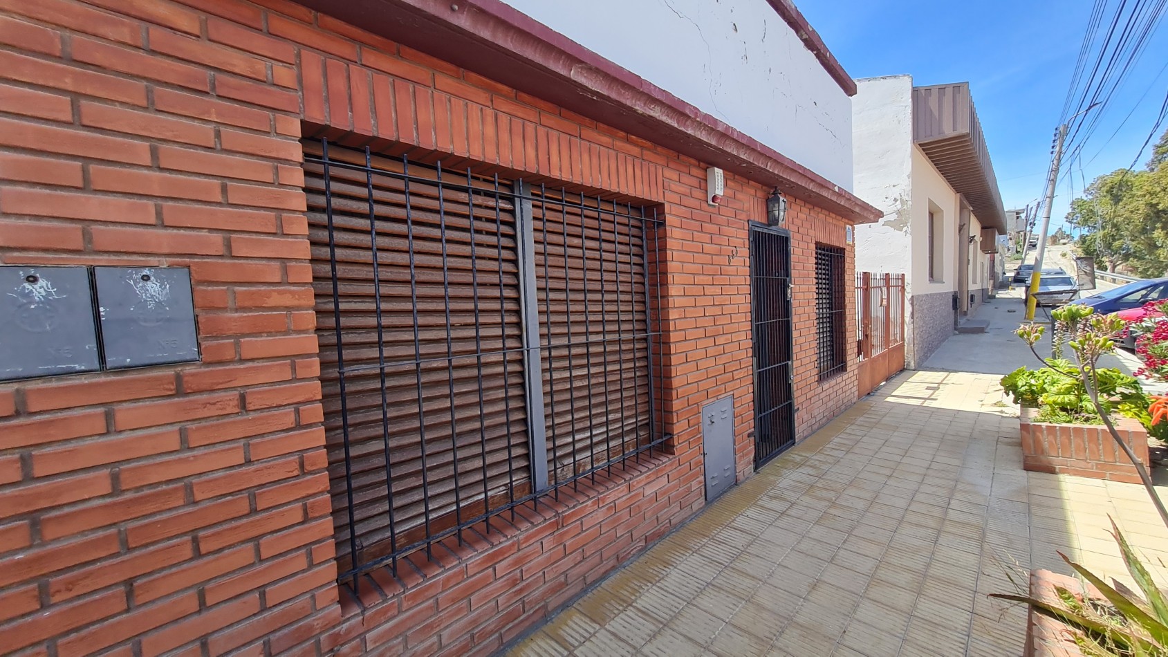 Foto Casa en Venta en Comodoro Rivadavia, Chubut - U$D 160.000 - pix1162801255 - BienesOnLine
