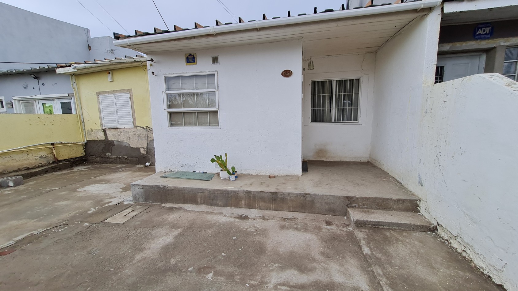 Foto Casa en Venta en Comodoro Rivadavia, Chubut - U$D 56.500 - pix1322321255 - BienesOnLine