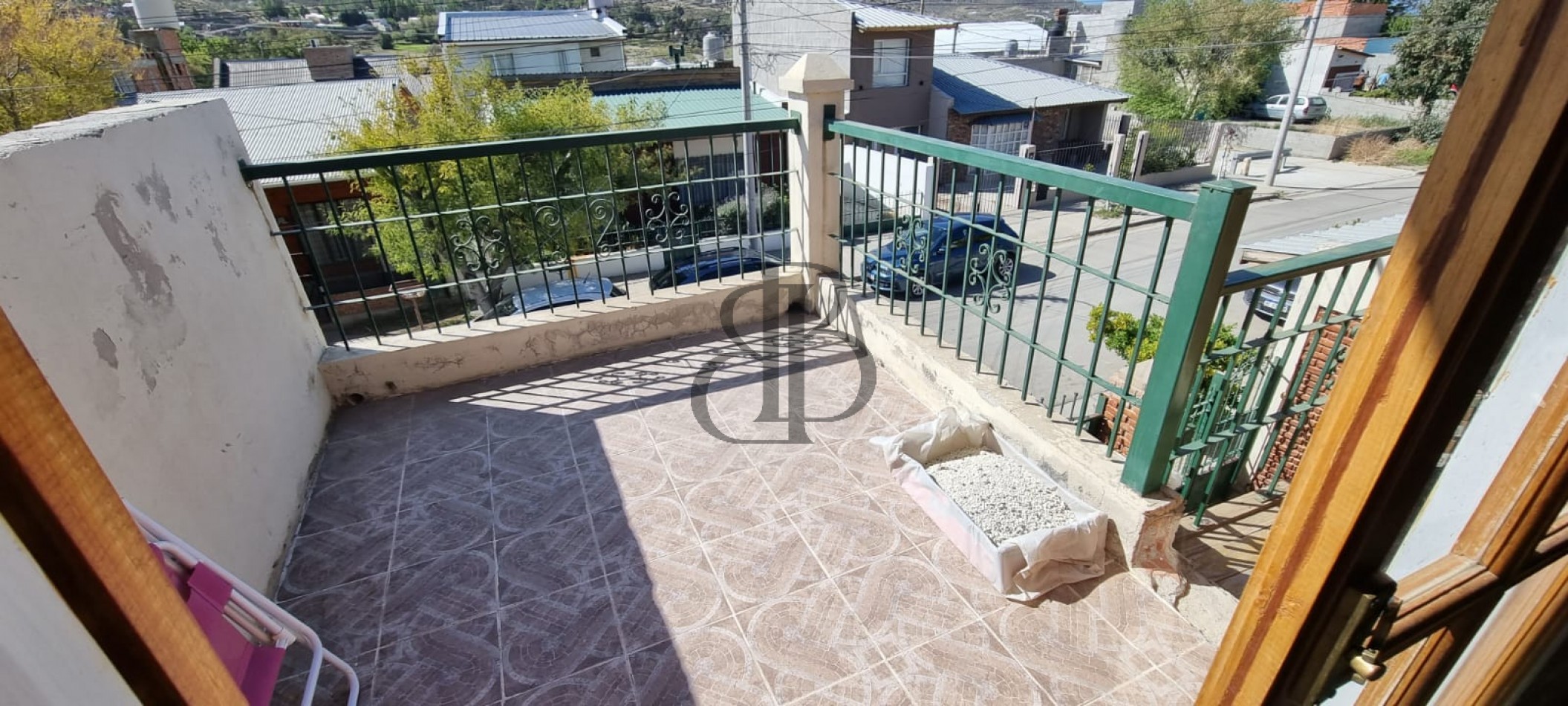 CASA EN VENTA 5 DORMITORIOS KM 3