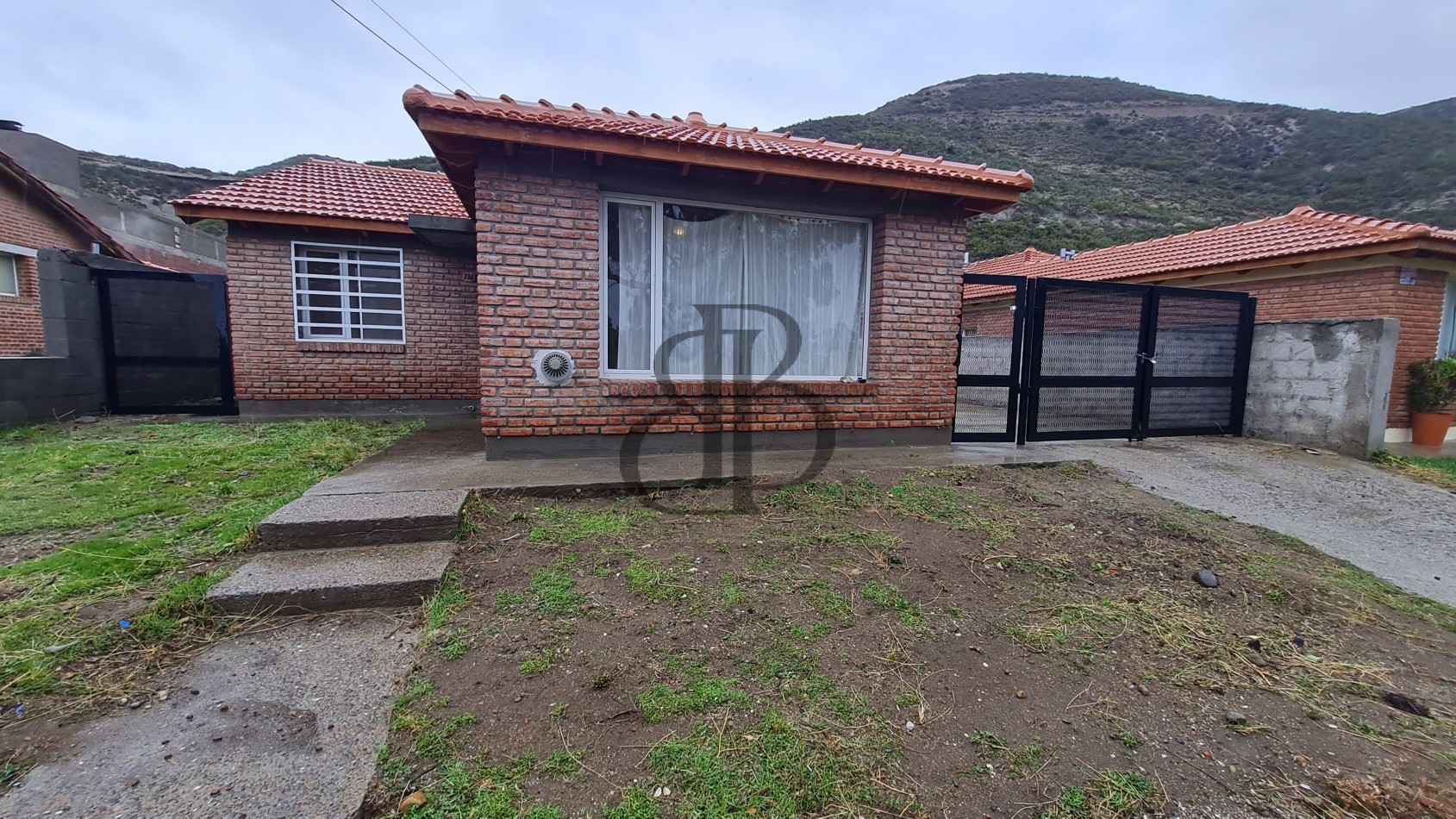 CASA EN VENTA B° MEDANOS