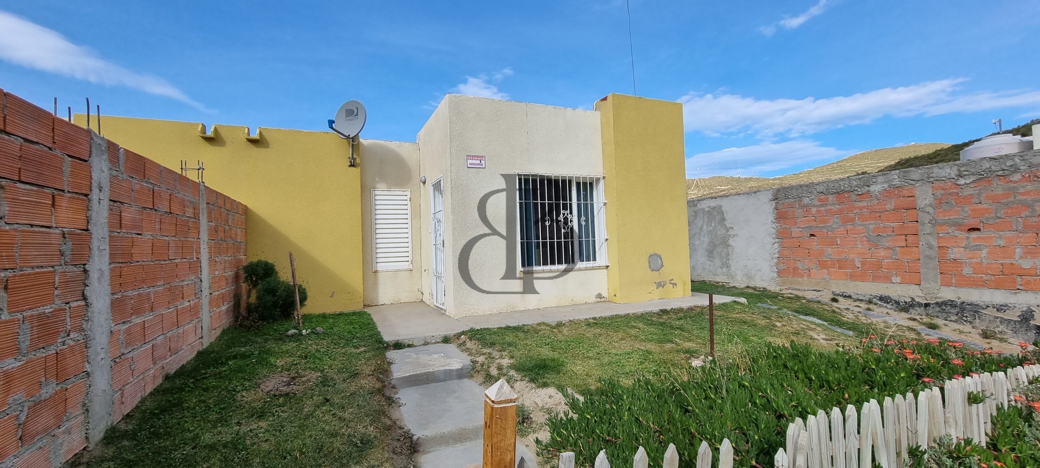 CASA EN VENTA 2 DORMITORIOS EN B° SAAVEDRA AERONAUTICA