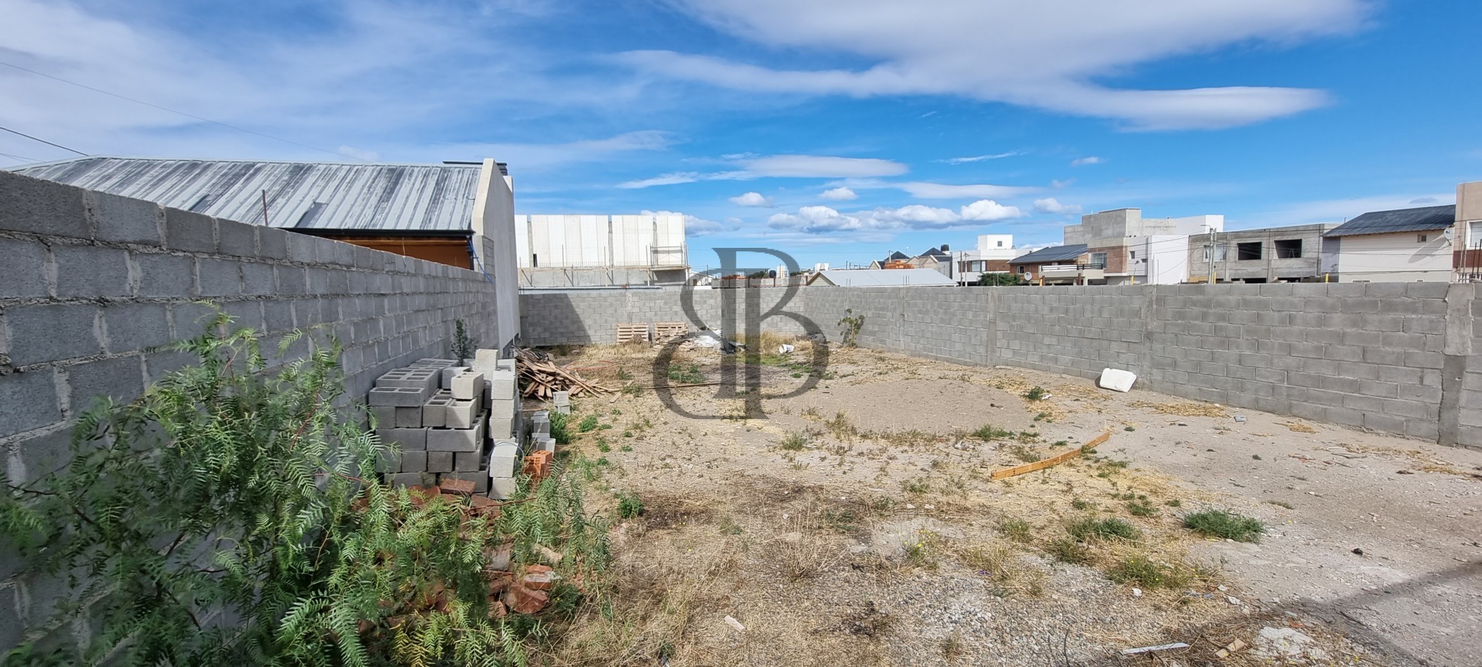 TERRENO EN VENTA BARRIO ROCA