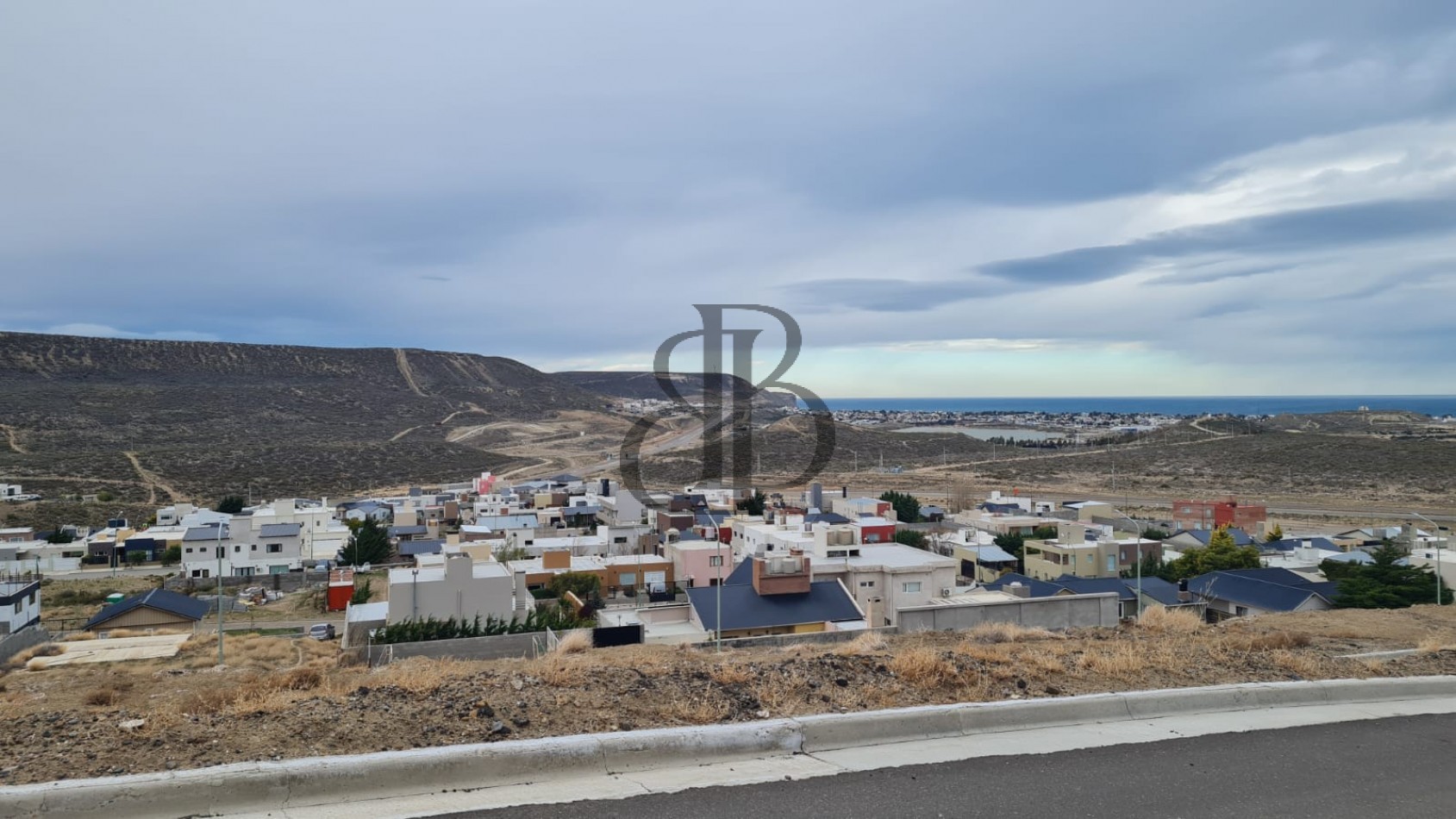 TERRENO EN LA COLINA RADA TILLY 