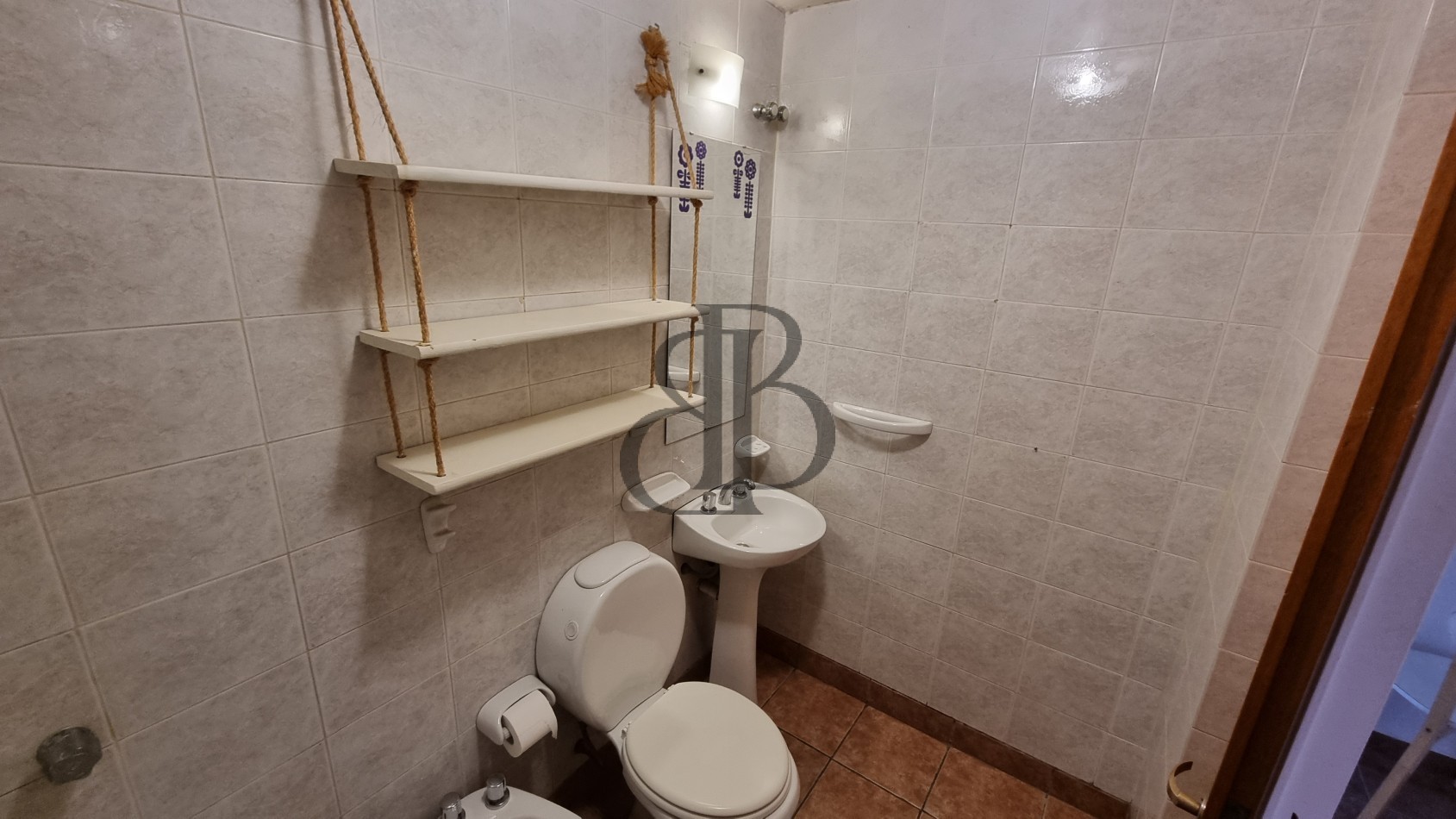 CASA EN VENTA RADA TILLY 