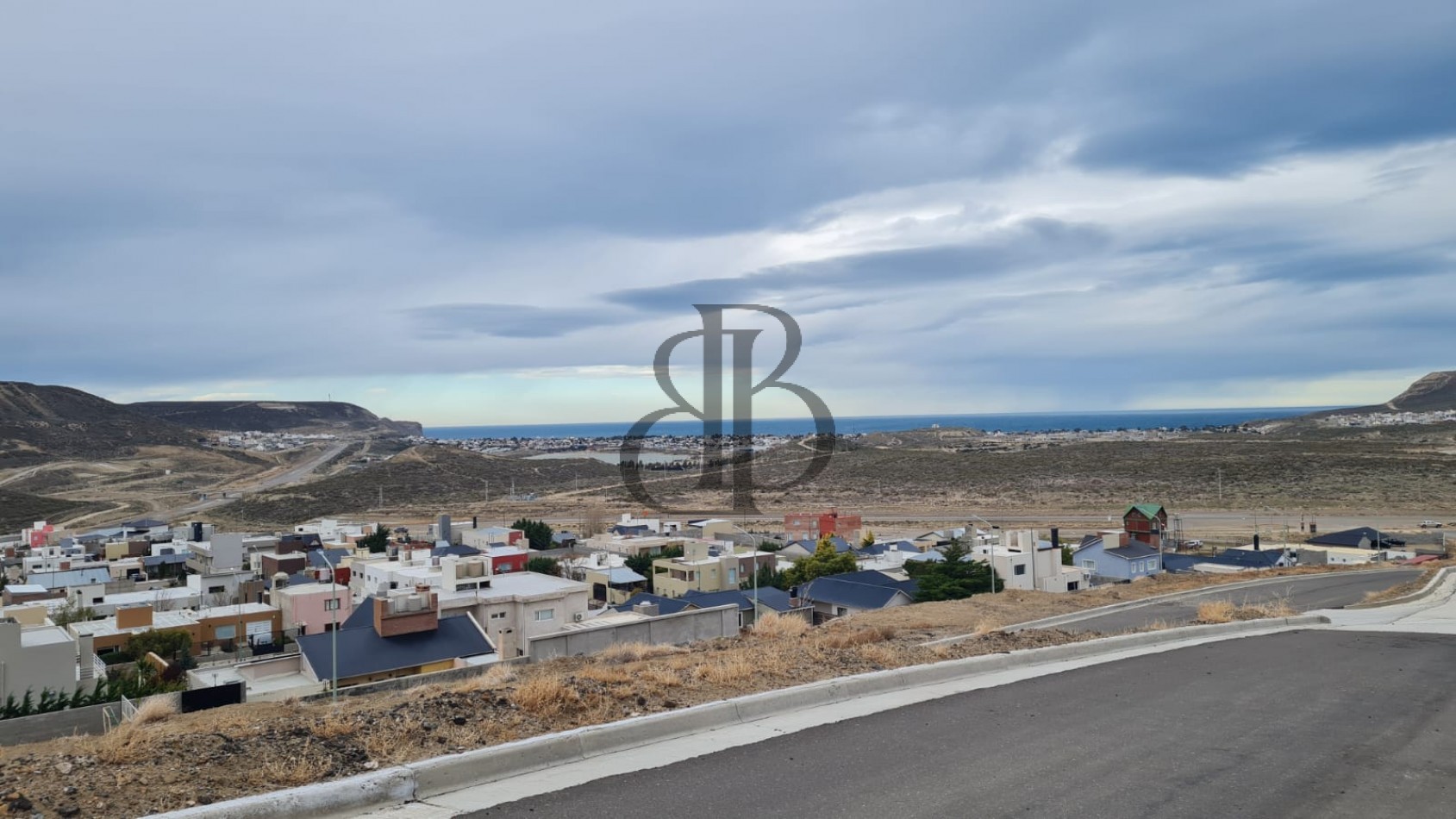 TERRENO EN LA COLINA RADA TILLY 