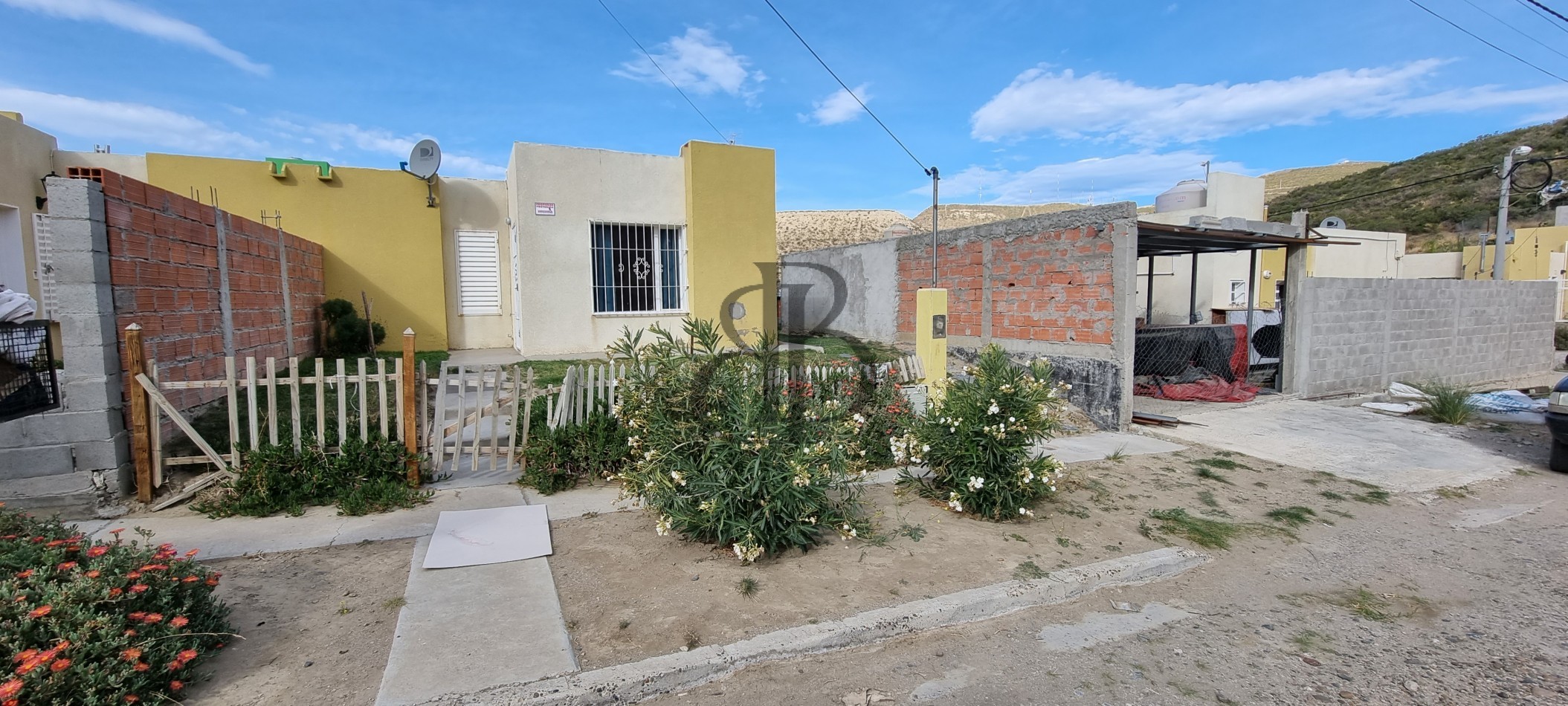 CASA EN VENTA 2 DORMITORIOS EN B° SAAVEDRA AERONAUTICA