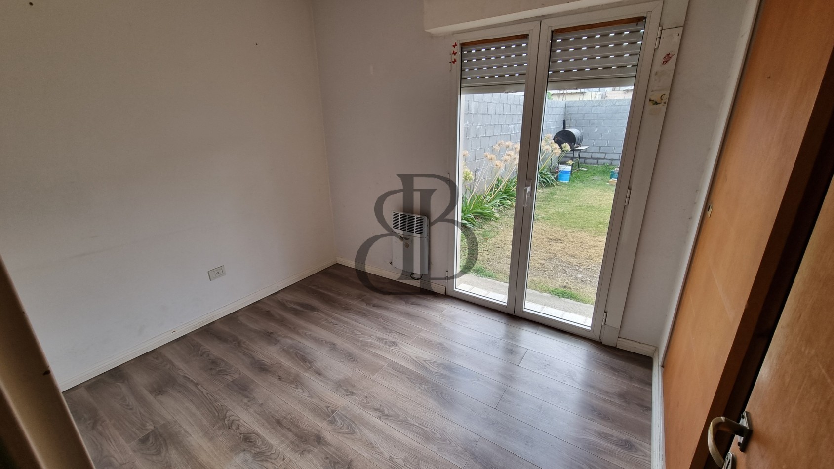 CASA EN VENTA RADA TILLY 