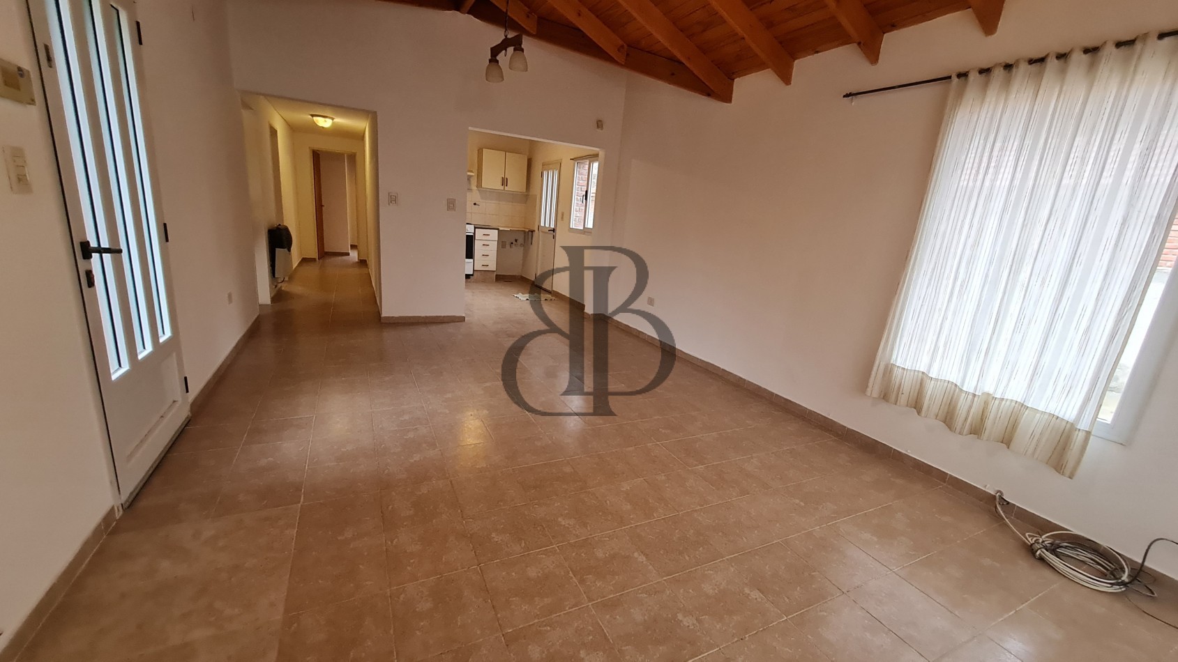 CASA EN VENTA B° MEDANOS