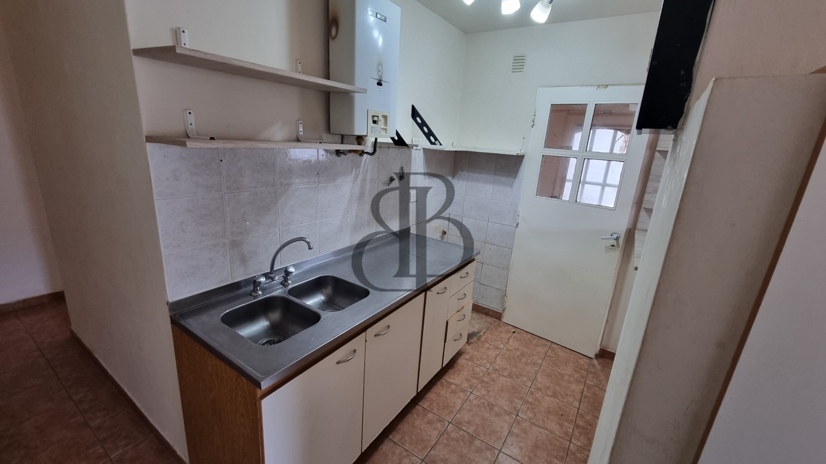 CASA EN VENTA RADA TILLY 