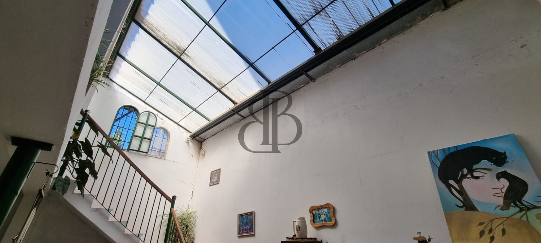 CASA EN VENTA 5 DORMITORIOS KM 3