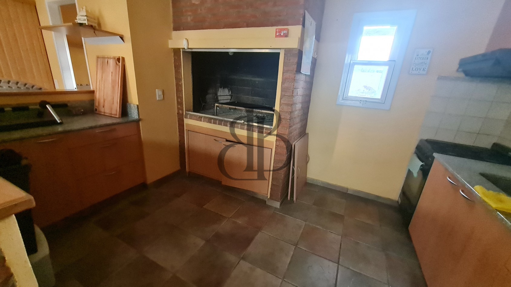 CASA EN VENTA RADA TILLY