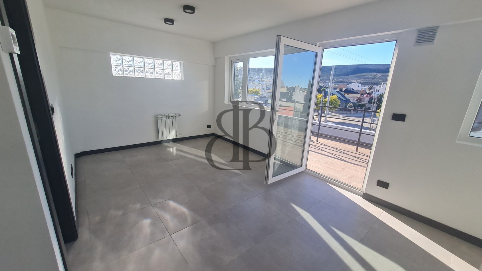 DEPTO DE 1 DORMITORIO CON COCHERA RADA TILLY