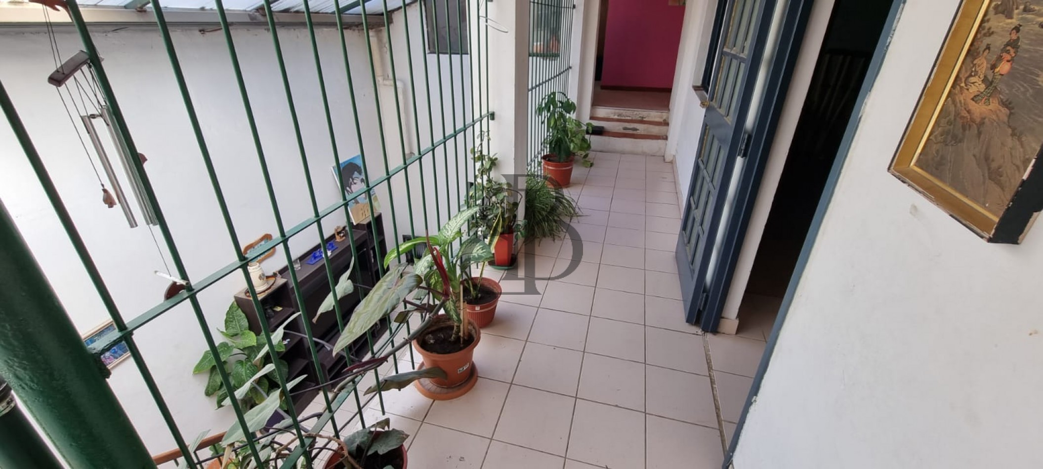 CASA EN VENTA 5 DORMITORIOS KM 3