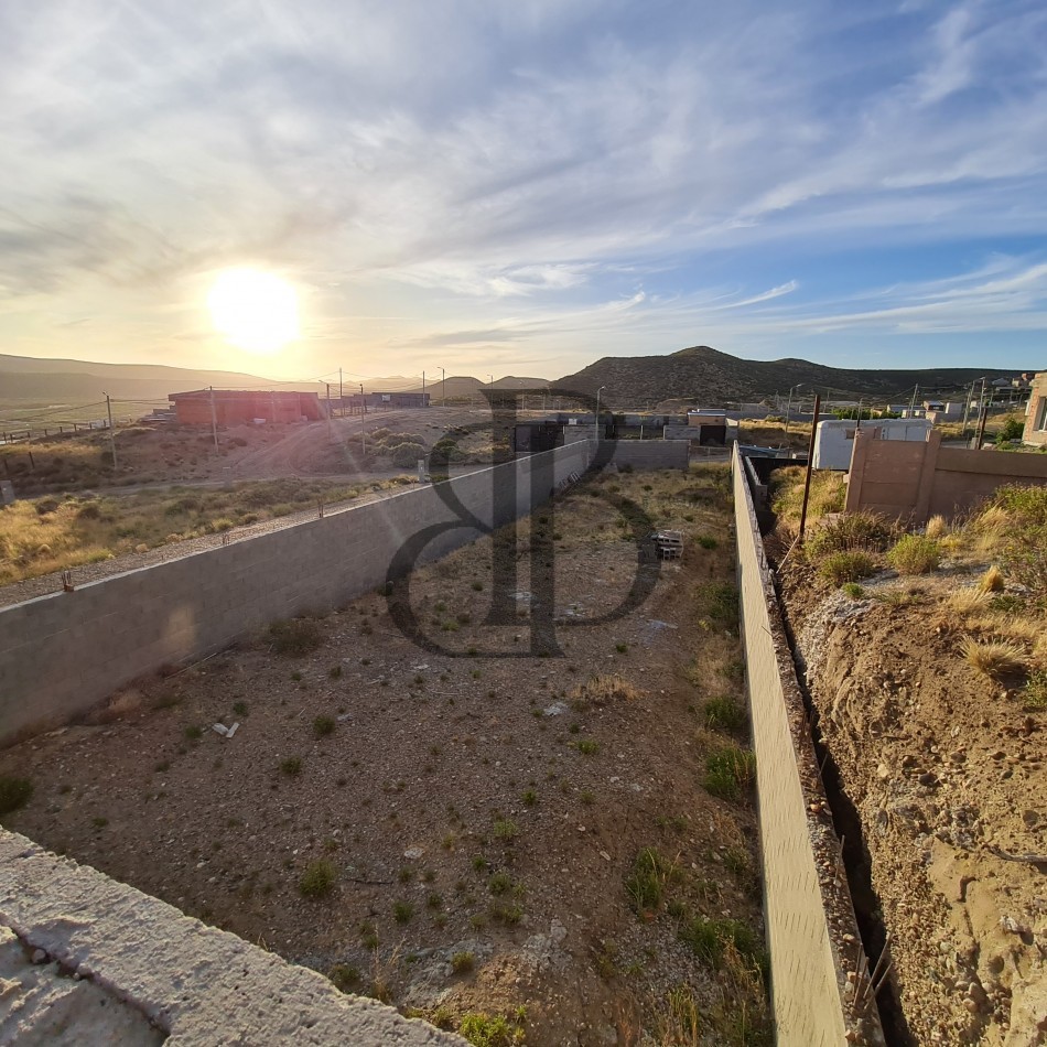 TERRENO EN VENTA EN LOS ARENALES