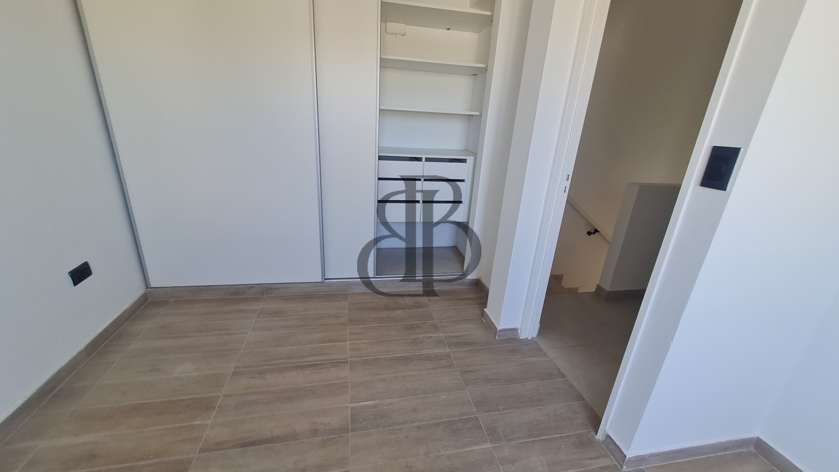 DUPLEX EN VENTA RADA TILLY