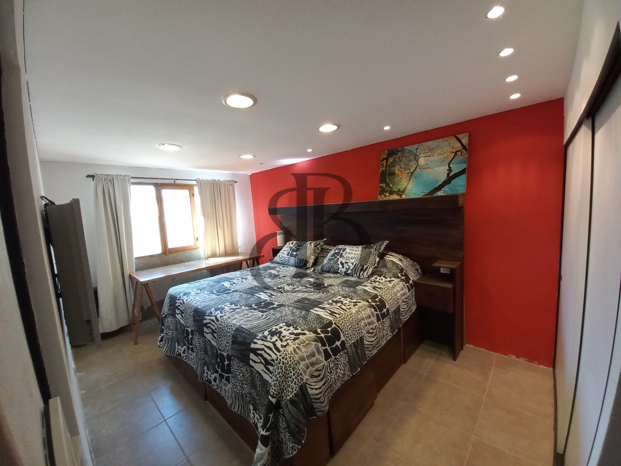 CASA+2 DEPTOS EN VENTA TREVELIN