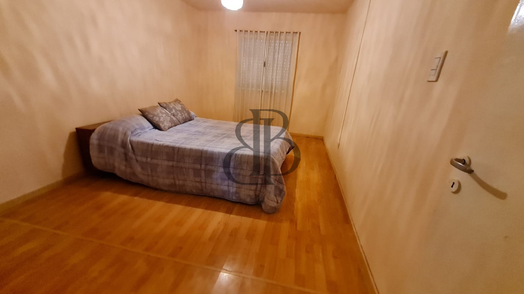 CASA EN VENTA EN B° ISIDRO LABRADOR