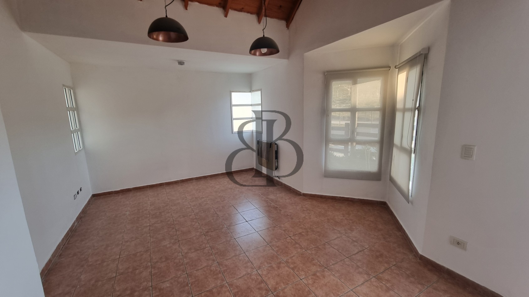 CASA EN VENTA RADA TILLY 