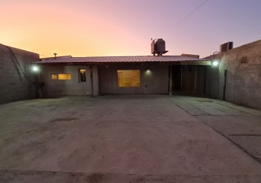 CASA EN VENTA BARRIO ARENALES