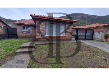 CASA EN VENTA B° MEDANOS