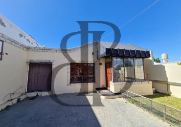 CASA EN VENTA 3 DORMITORIOS B° PUEYRREDON